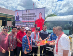 Lasarus Serahkan Bus Sekolah untuk Siswa Pedesaan di Kalbar