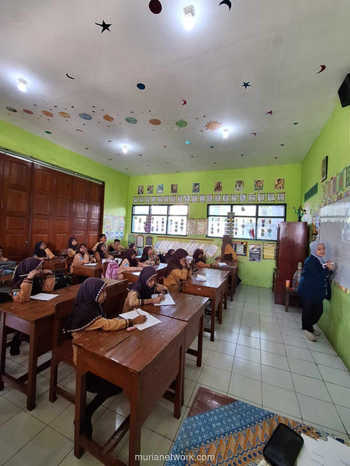 Stres dan Kecemasan: Musuh Nyata di Balik Kesulitan Matematika Siswa