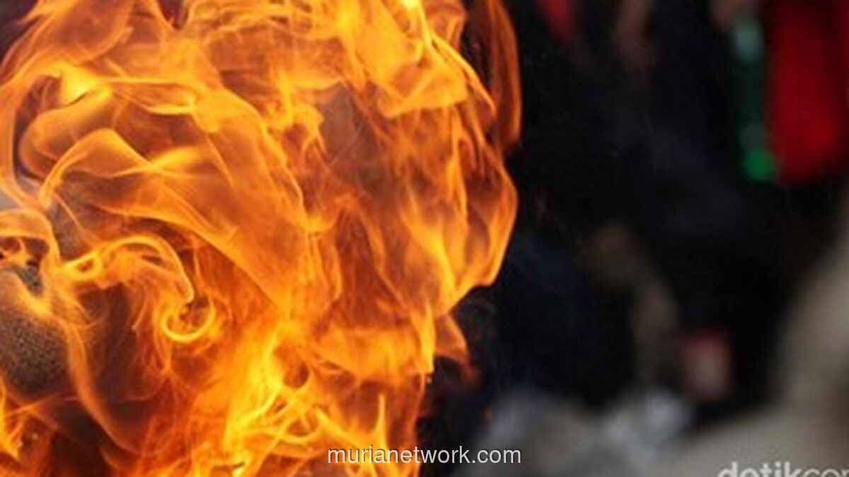 Gedung Terra Drode di Cempaka Baru Ludes Dilahap Api, 28 Unit Damkar Dikerahkan