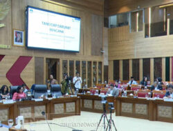 DPR Desak Kemendikti Rinci Dampak Banjir-Longsor pada Kampus di Sumatera