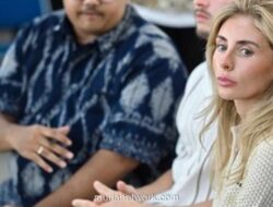 Bintang Film Dewasa Bonnie Blue Dilaporkan ke Polisi Inggris karena Diduga Melecehkan Bendera Indonesia