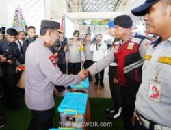 Kapolri Tinjau Langsung Kesiapan Terminal Pulo Gebang Jelang Puncak Arus Mudik