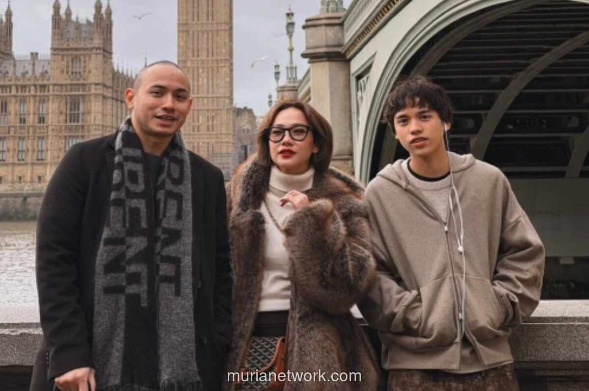 Momen Hangat BCL Antar Noah ke Winter Camp Oxford