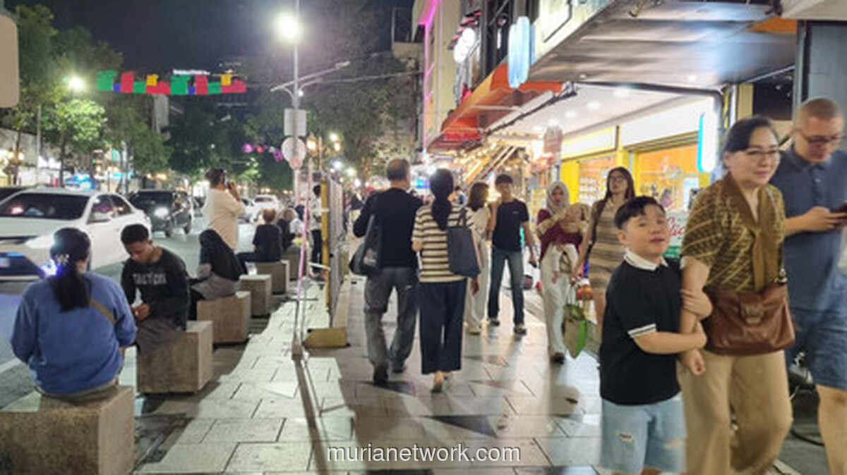 Surabaya Menyambut 2026: Dari Taman Bungkul yang Ramah Keluarga Hingga Keriuhan Jalan Tunjungan