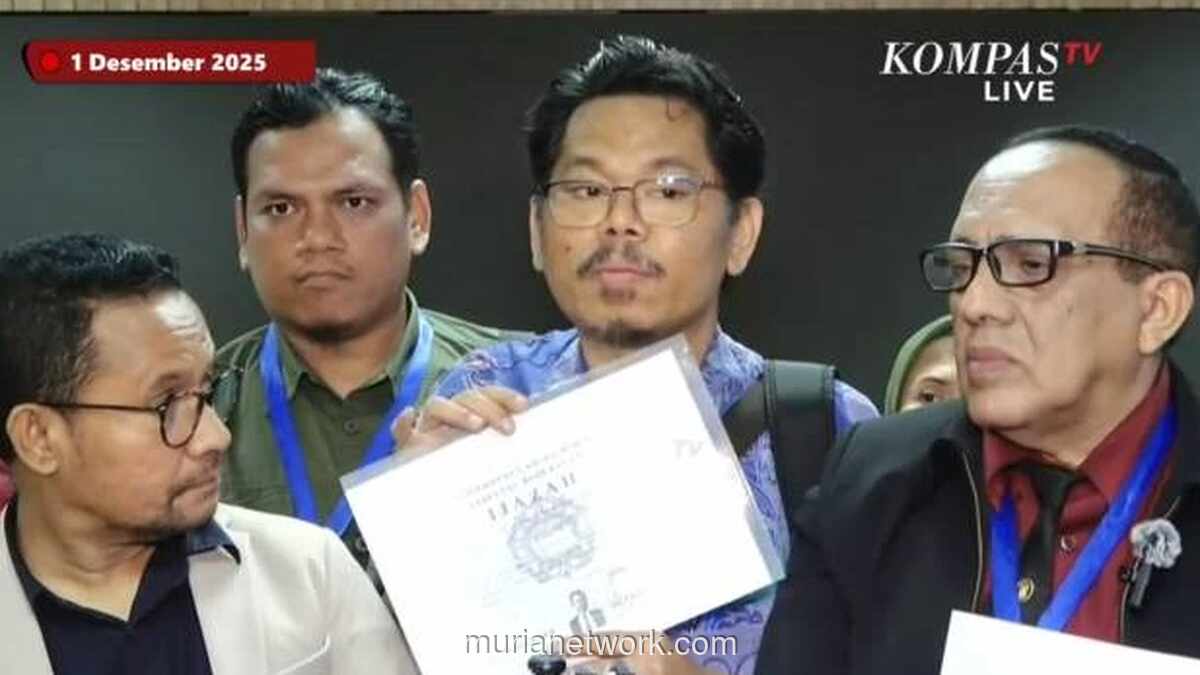 KIP Akan Putuskan Nasib Tiga Tanda Tangan di Ijazah Jokowi