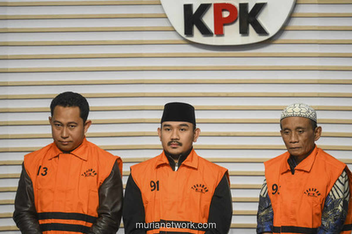 Bupati Bekasi dan Sang Ayah Diciduk KPK dalam OTT Proyek Ijon