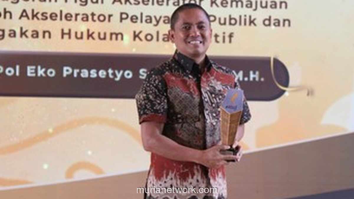 Kombes Eko Prasetyo Raih Penghargaan Figur Akselerator di detikJabar Awards 2025