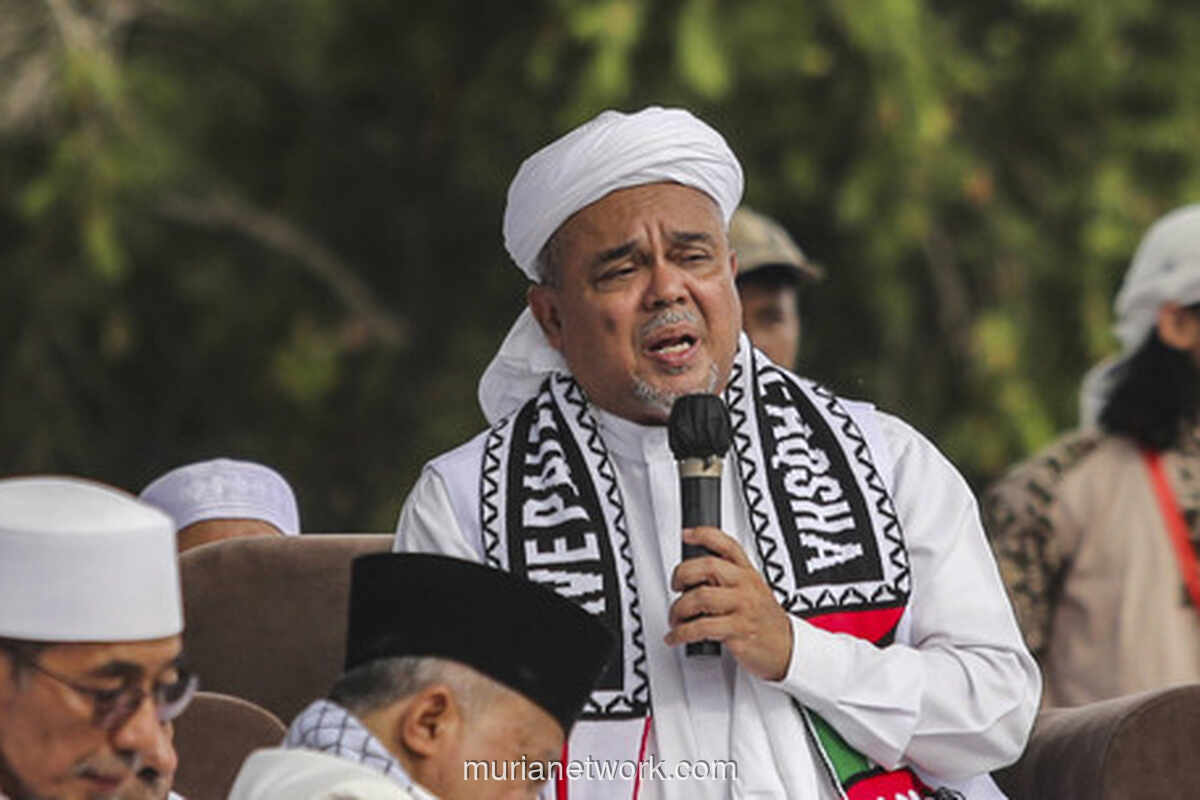 Di Tengah Kerumunan Monas, Habib Rizieq Serukan Revolusi Akhlak dan Kritik Penanganan Bencana