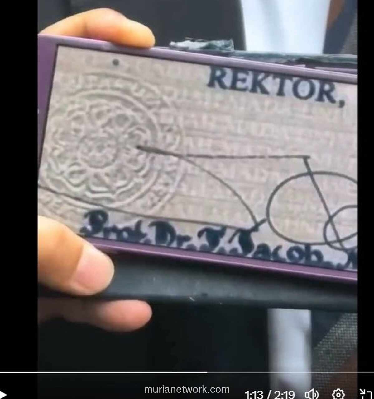 Roy Suryo Ungkap Kejanggalan Ijazah UGM 1985, Soroti Ciri yang Tak Sesuai