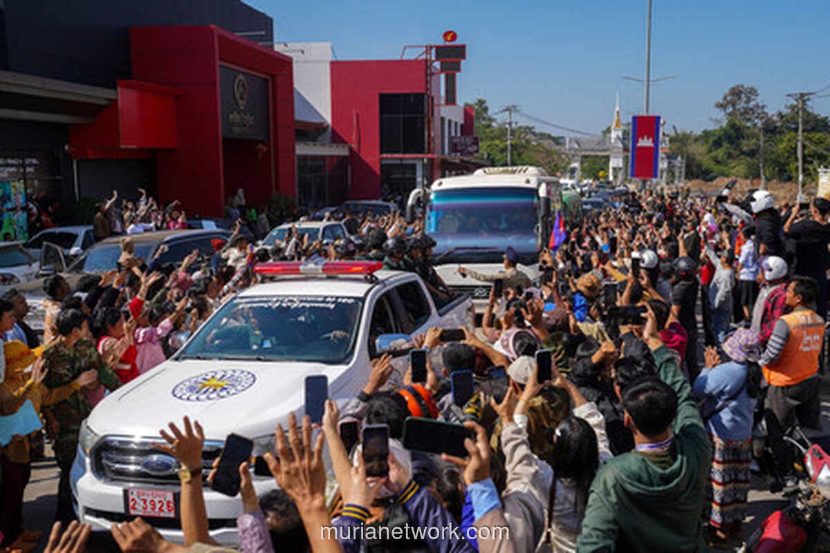 Delapan Belas Prajurit Kamboja Akhirnya Pulang Setelah 155 Hari Ditahan Thailand