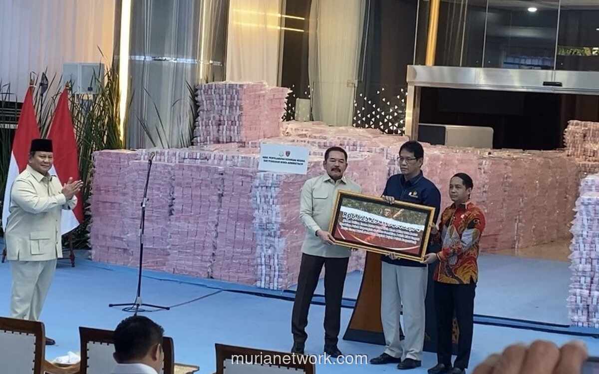 Triliunan Rupiah dan Ratusan Ribu Hektar Hutan Kembali ke Pangkuan Negara