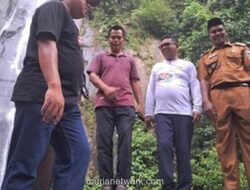 Gubernur Andra Soni Turun Langsung, Dengar Keluhan Jalan Rusak di Curug Cimanggung