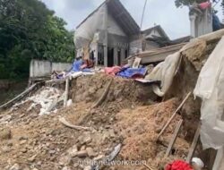 Tanah Ambles Telan Rumah Warga di Nganjuk, Upaya Penanganan Seolah Sia-sia