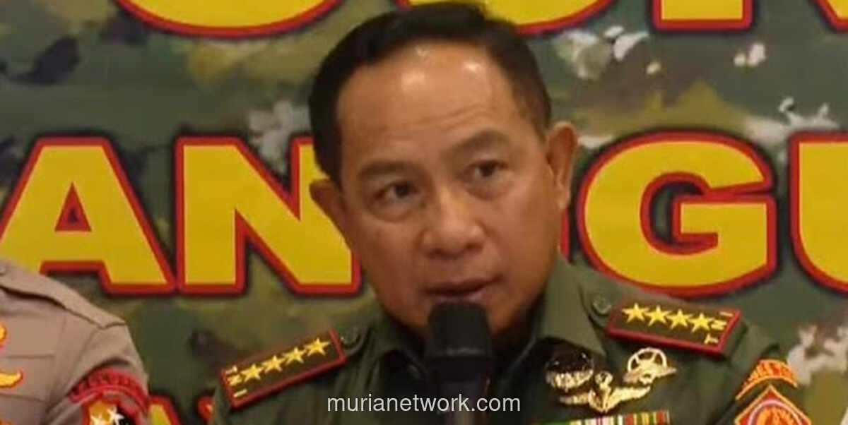 Panglima TNI Jelaskan Alasan Bantuan Sembako Dijatuhkan dari Helikopter