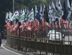 Bendera Partai di Zona Putih Jakarta Bakal Diamankan Satpol PP