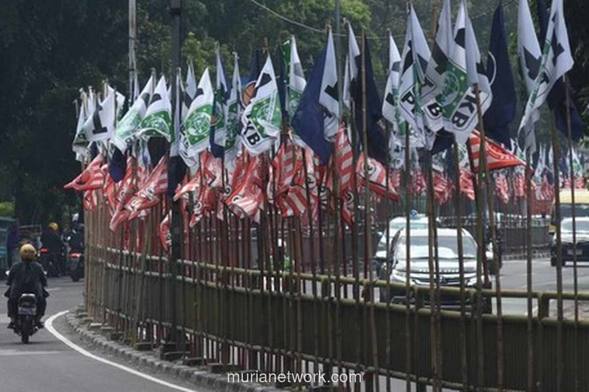 Bendera Partai di Zona Putih Jakarta Bakal Diamankan Satpol PP