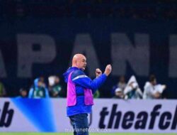 Hodak Berharap Persib Hindari Momok Pohang di 16 Besar