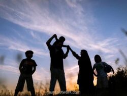 Kisah Luqman: Kompas Hidup di Tengah Gemuruh Dunia Digital