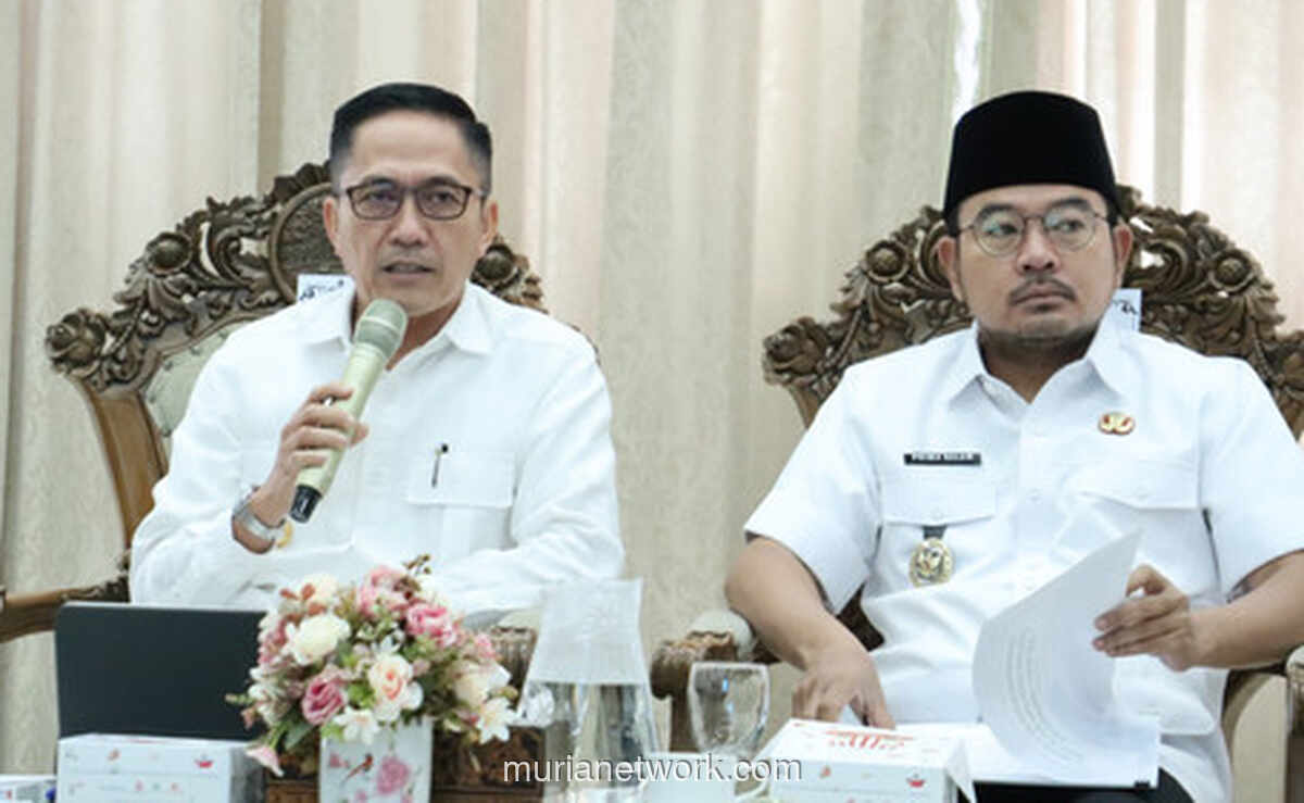 Kain Kafan di Rapat Akhir Tahun, Wali Kota Palembang Ingatkan Pejabat Soal Akhirat