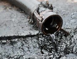 Kekhawatiran Pasokan Minyak dari Venezuela dan Rusia Dorong Harga Melonjak