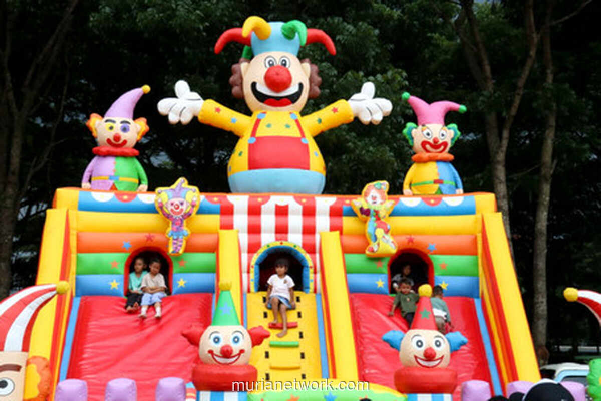 Ribuan Warga Malang Ramai-ramai Serbu Lapangan Rampal, Ada DMasiv hingga Bazaar Kuliner