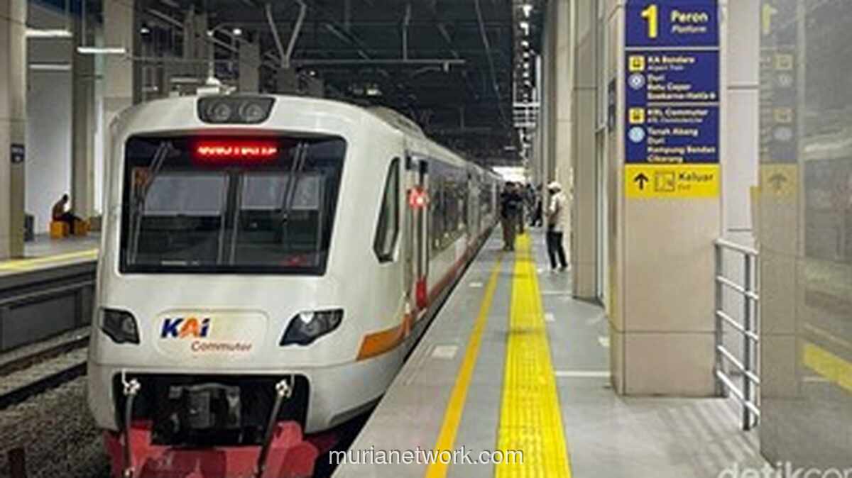Kereta Bandara Tertabrak Mobil, Layanan KRL Tangerang Kembali Beroperasi