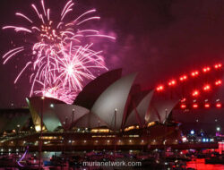 Cahaya Ponsel dan Kembang Api: Sydney Berduka di Malam Tahun Baru