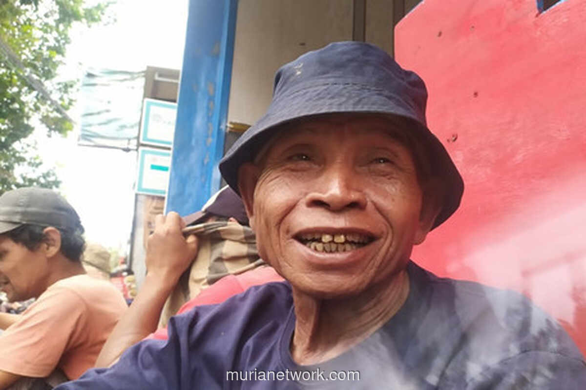 Pacul di Trotoar Jakarta: Kisah Warna dan Mimpi yang Tertunda di Rawa Belong