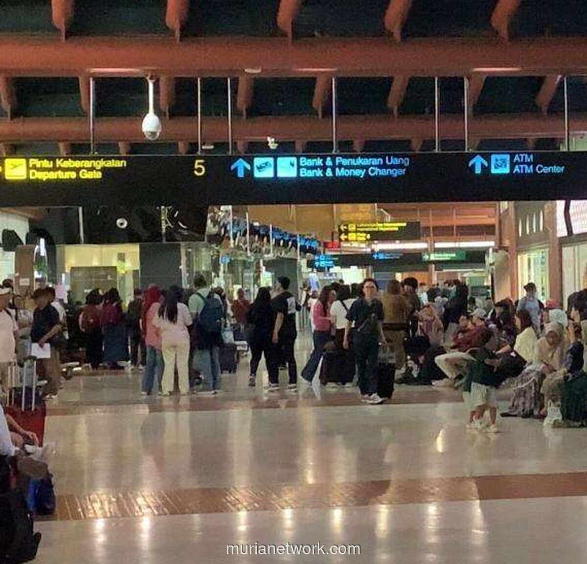 Soekarno-Hatta Padat, Puncak Mudik Natal 2025 Capai 194 Ribu Penumpang