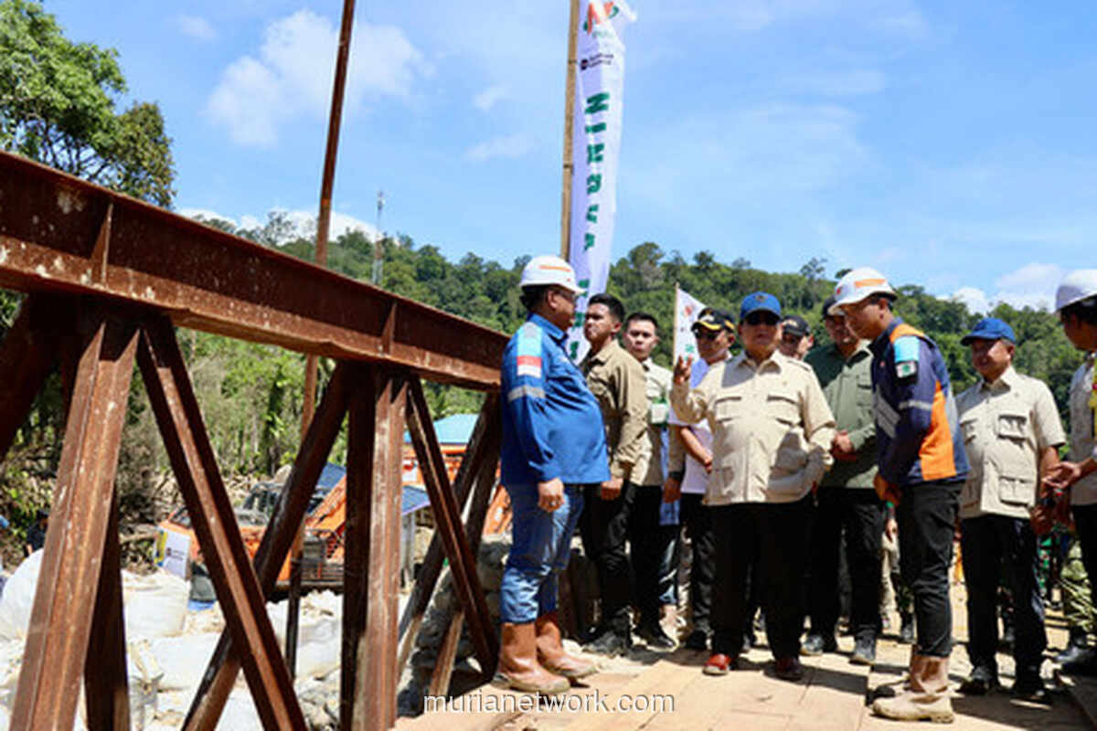 Prabowo Akhiri Tahun di Pengungsian, Soroti Kemajuan Pemulihan Pascabencana