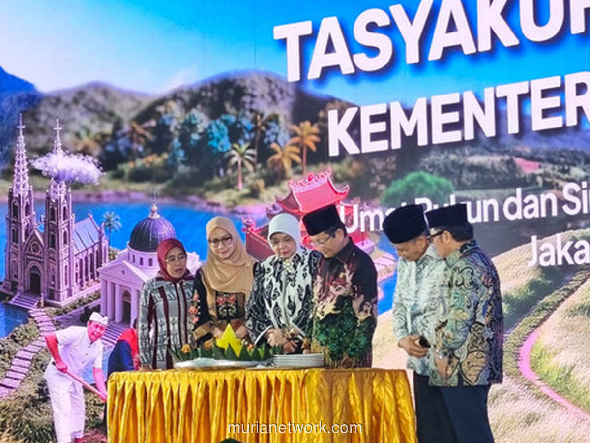 Menteri Agama Ingatkan ASN: Kain Putih di Sorotan Publik 24 Jam