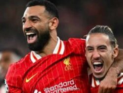 Deeney Beri Sinyal: Liverpool Harus Segera Pisah dari Salah?