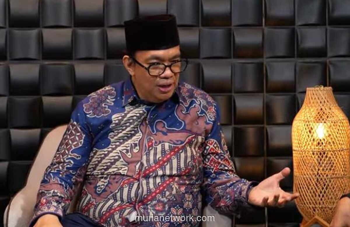 Dari Pesantren ke Melbourne: Kisah Gus Nadir Menaklukkan Dunia Hukum Barat