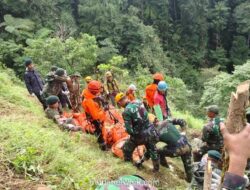 11 Kantong Jenazah Berhasil Dievakuasi dari Lokasi Jatuhnya Pesawat ATR di Sulsel