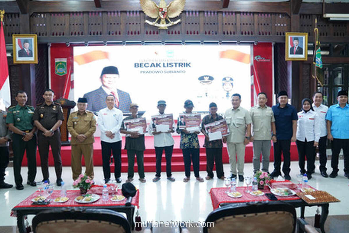 Harapan Baru di Balik Setir: Tukang Becak Malang Sambut Era Listrik dengan Senyum Syukur