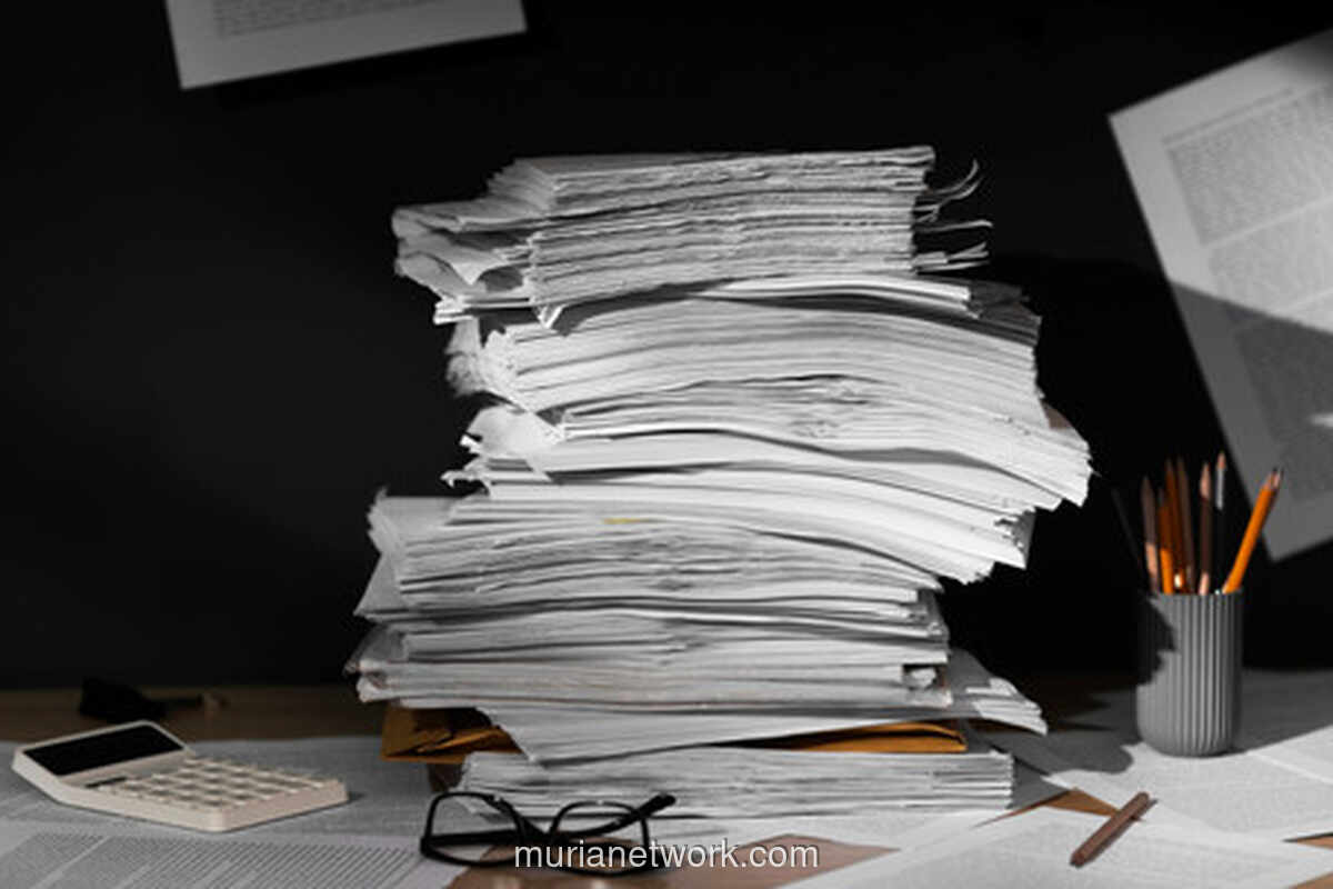 Skripsi yang Tersandera Birokrasi: Gelar atau Gagasan?