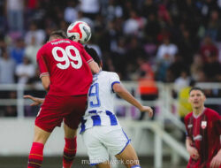 Sundulan Andrew Jung Antarkan Persib Kokoh di Puncak Klasemen