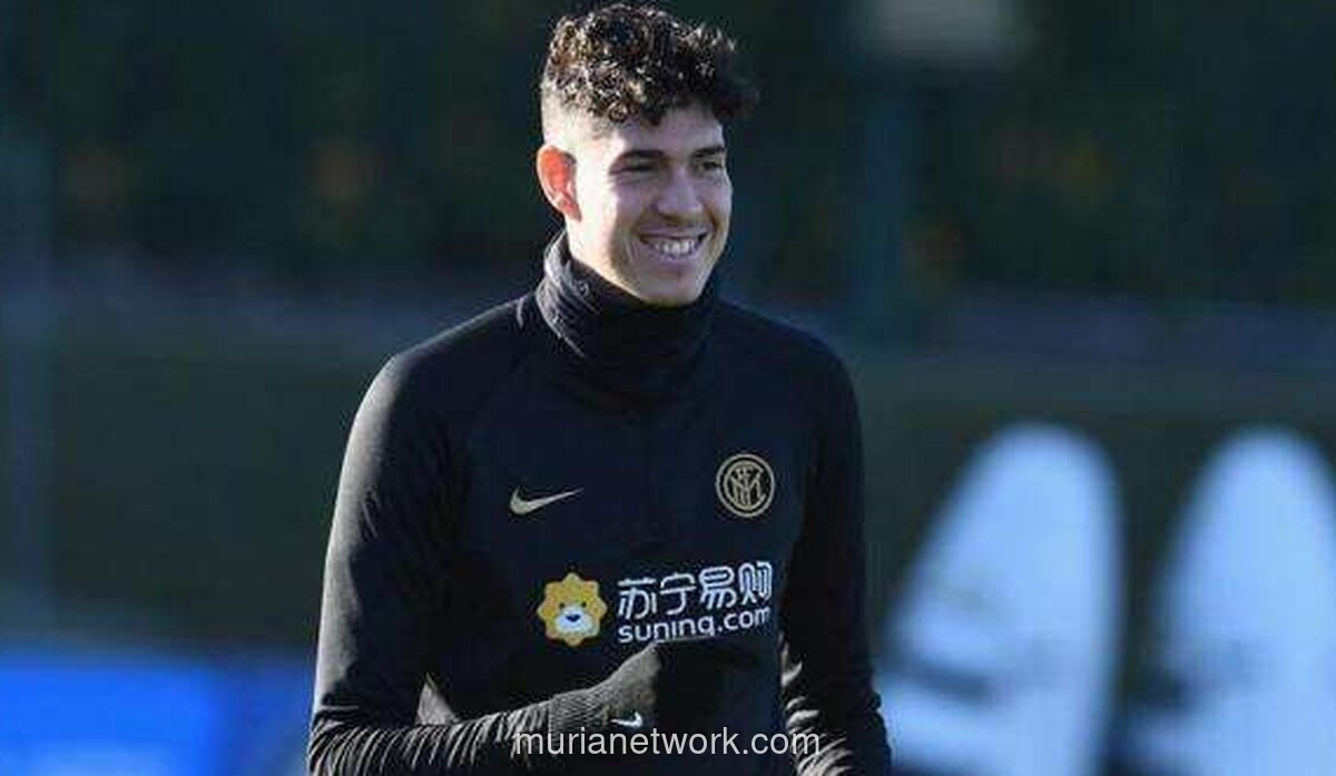 Liverpool Beralih ke Dua Bek Elite Eropa Setelah Gagal Rekrut Marc Guehi