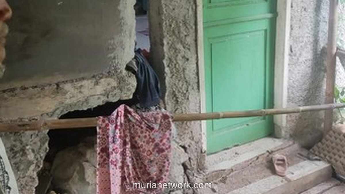 Tanah Amblas di Tegal Sari, Lima Rumah Nyaris Runtuh Tanpa Sebab Jelas