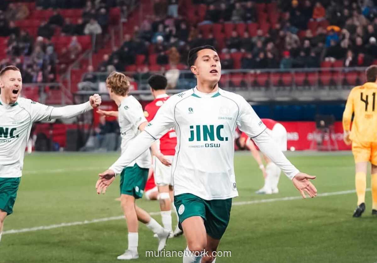 Den Uil Puas, Jonathans Langsung Panaskan Persaingan di Lini Serang Excelsior
