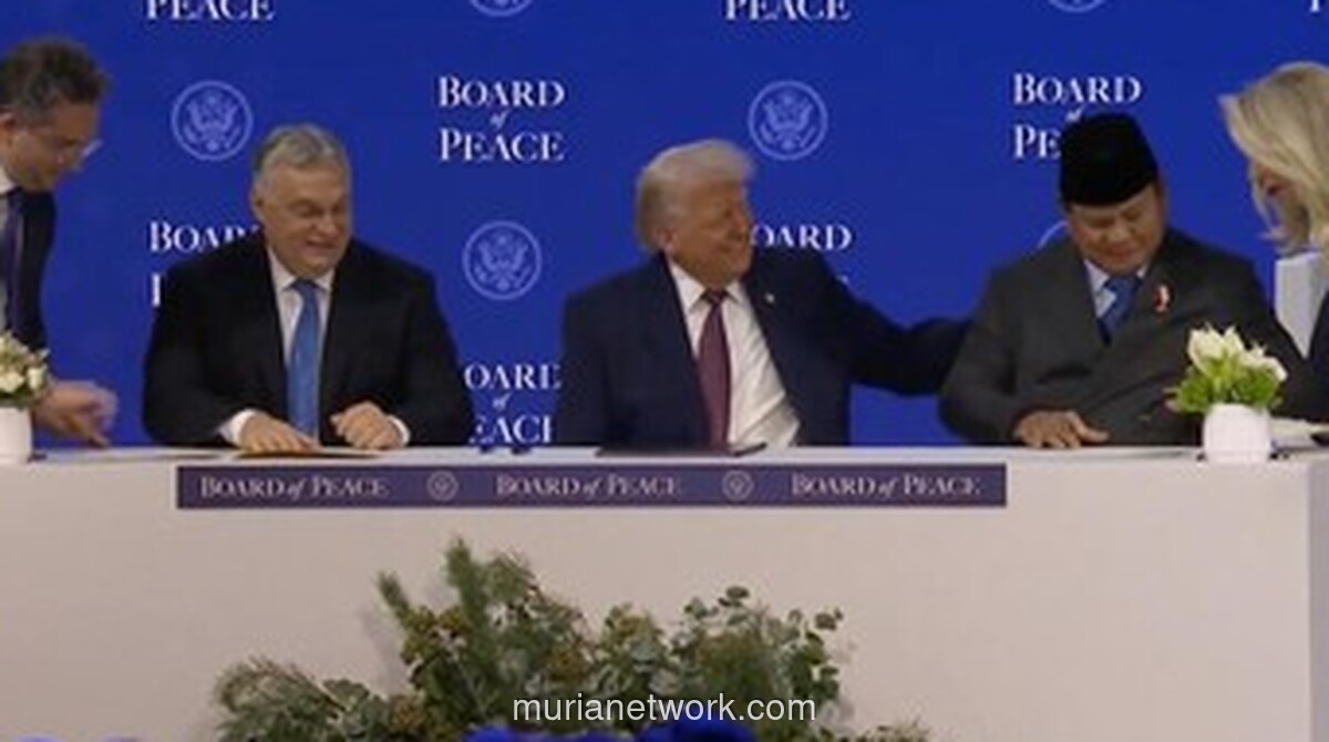 Prabowo Teken Piagam Perdamaian Gaza, Trump Beri Tepukan di Davos