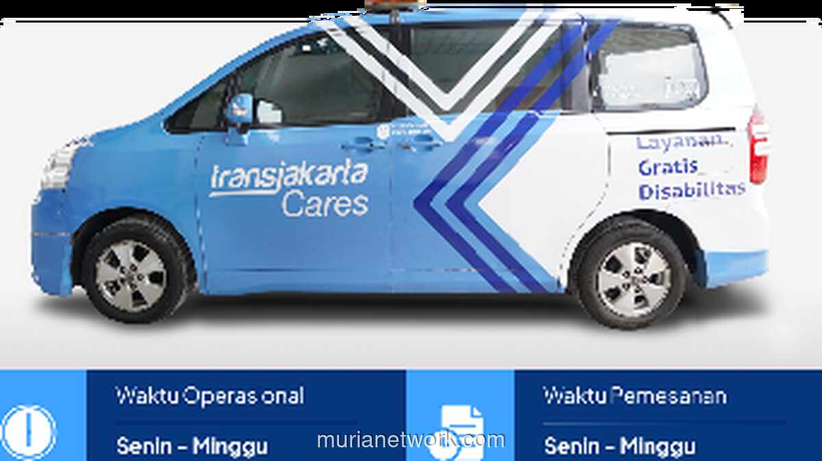 Tunanetra Terperosok ke Saluran Air Usai Dampingan Transjakarta Cares Berakhir