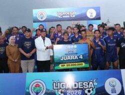 Laga Sengit di Lumpur Boyolali, Menteri Yandri Saksikan Serenan Hajar Dawungsari 5-1