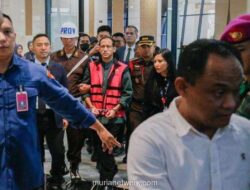 Nadiem Makarim Dihadapkan Dakwaan Korupsi Rp809 Miliar di Sidang Chromebook