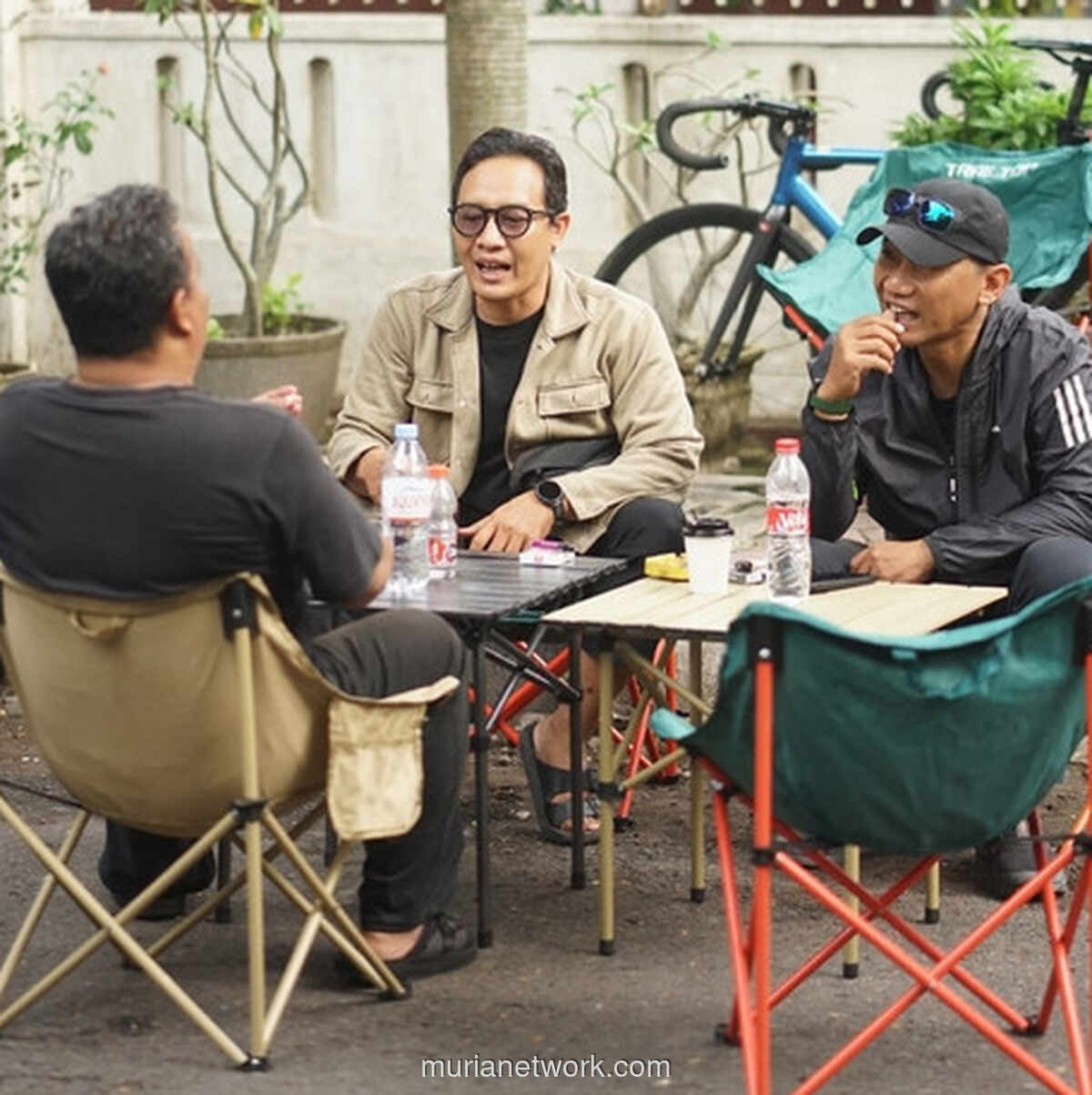 Cangkruk: Ritme Pelan yang Menjaga Kediri Tetap Utuh