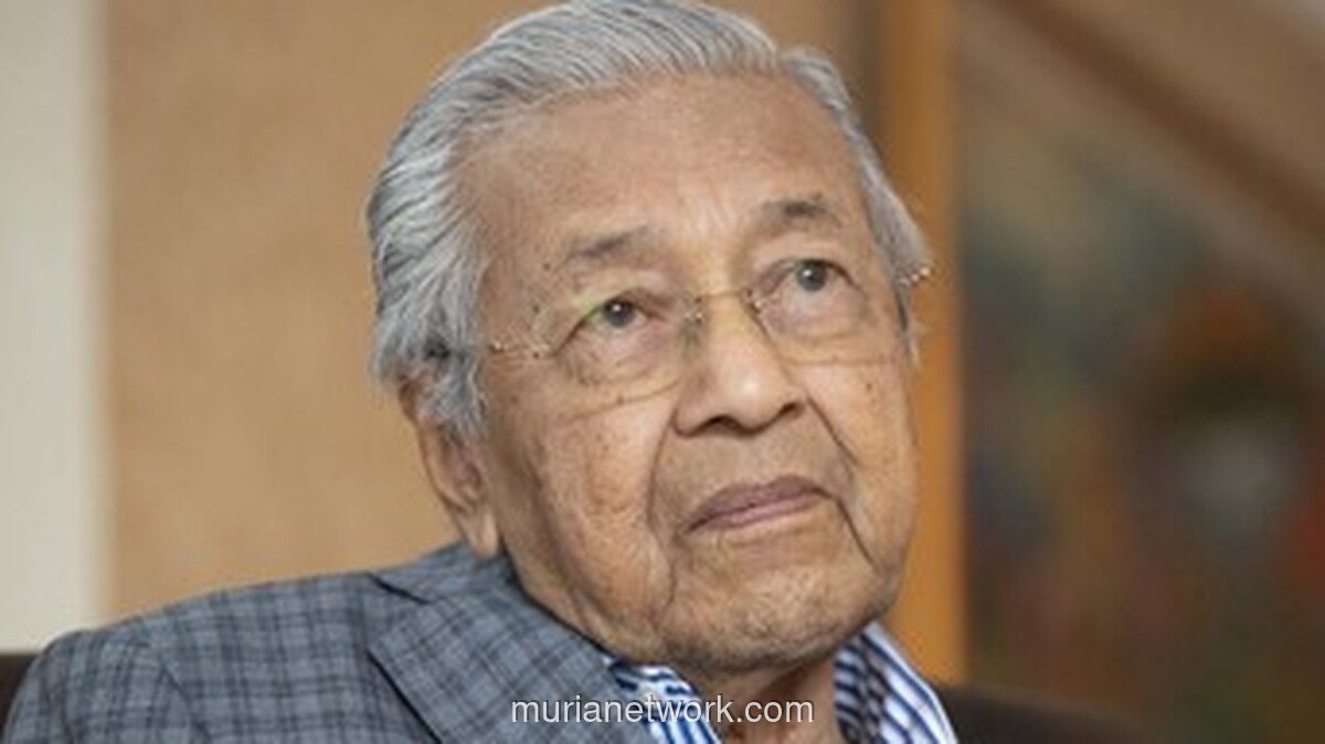 Mahathir Mohamad, 100 Tahun, Jalani Rehabilitasi Usai Alami Patah Tulang Pinggul