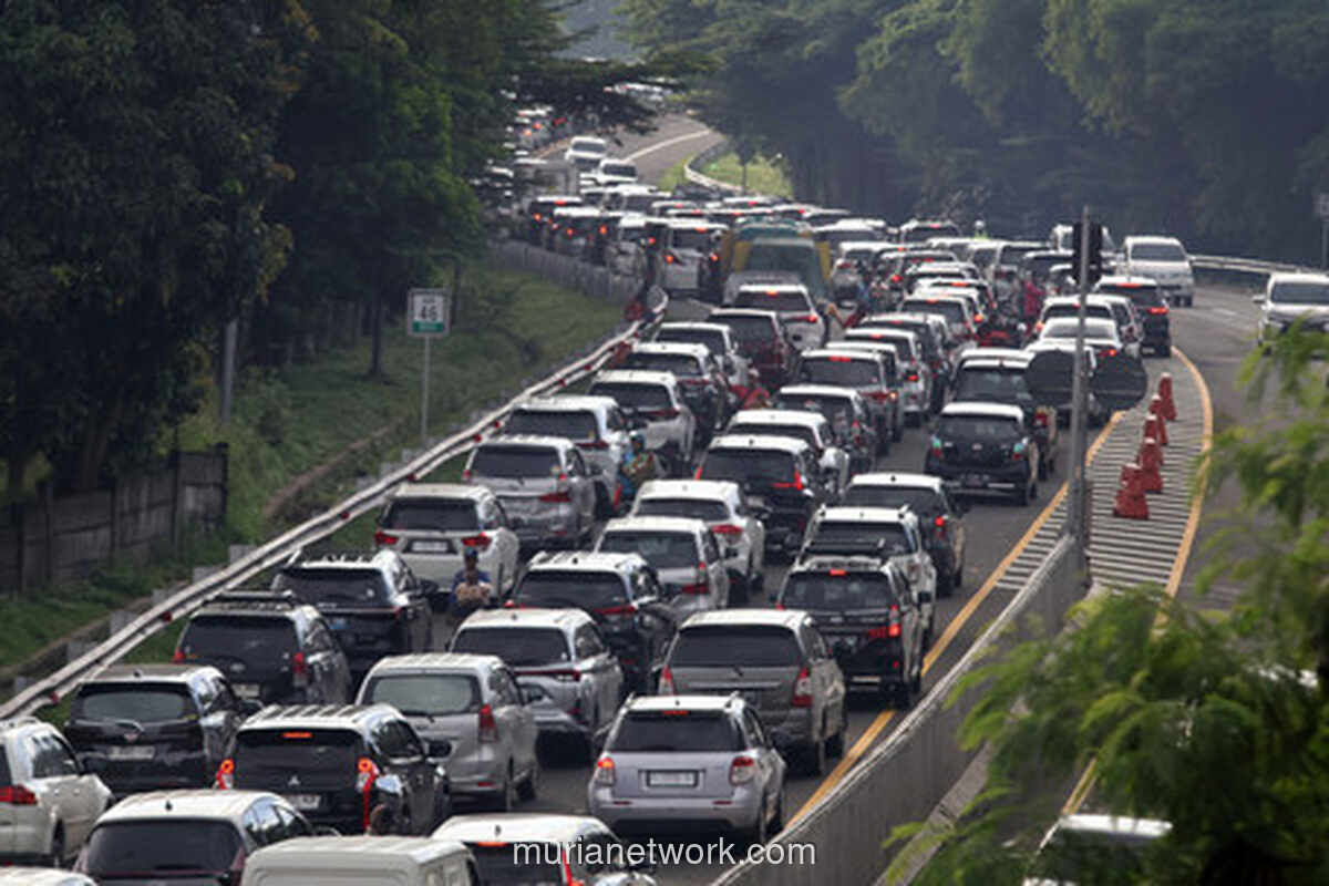 Gadog Macet Total, 3.300 Kendaraan Serbu Puncak di Pagi Buta Isra Mikraj