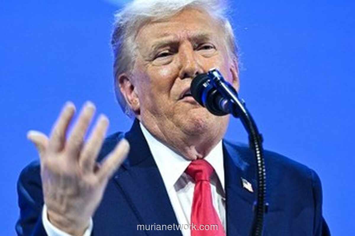 Trump Angkat Bicara Soal Memar Misterius di Davos: Cuma Terbentur Meja