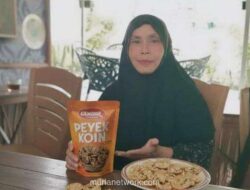 Dari Kue Basah ke Peyek Koin: Kisah Ibu Murni dan Dukungan yang Mengubah Nasib