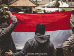 Suara Kekecewaan 2025: Ketika KaburAjaDulu Menjadi Pilihan Rasional